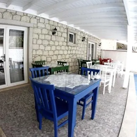King Oda ve Kahvaltı Alaçatı