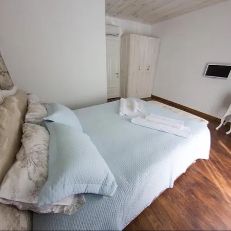 Bed & Breakfast King 5*